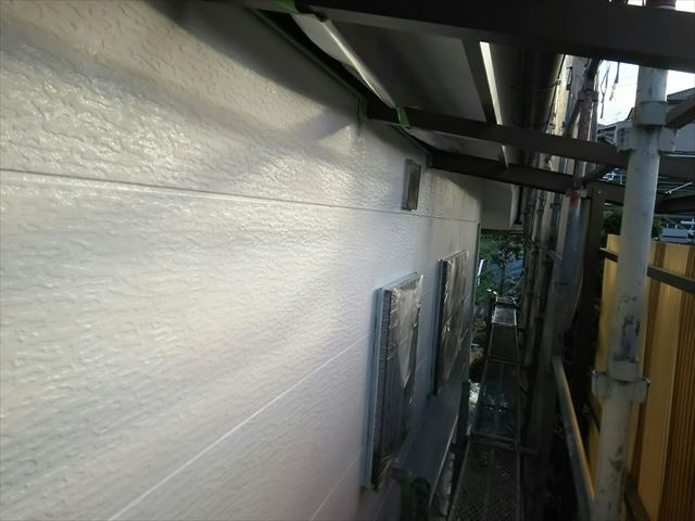 恵那市で外壁塗装　下塗り
