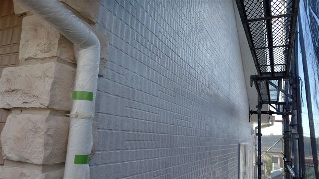 多治見市小名田町で外壁塗装下塗り塗装
