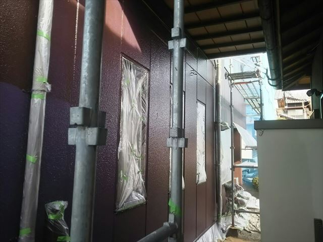 恵那市で外壁塗装上塗り