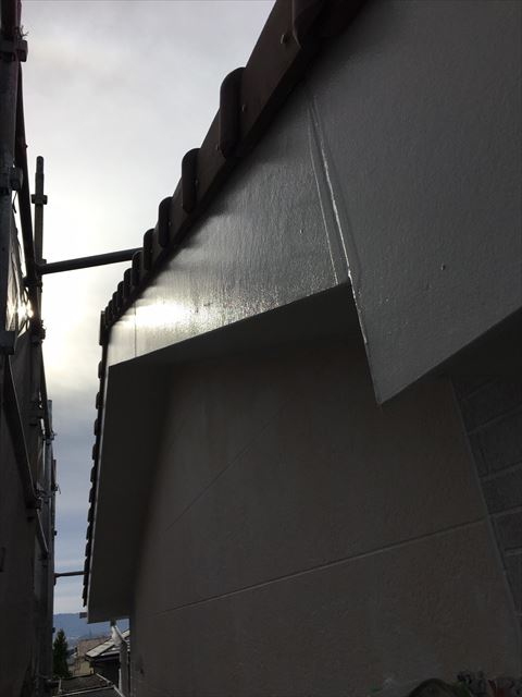 多治見市小名田町で外壁塗装　破風塗装2回目